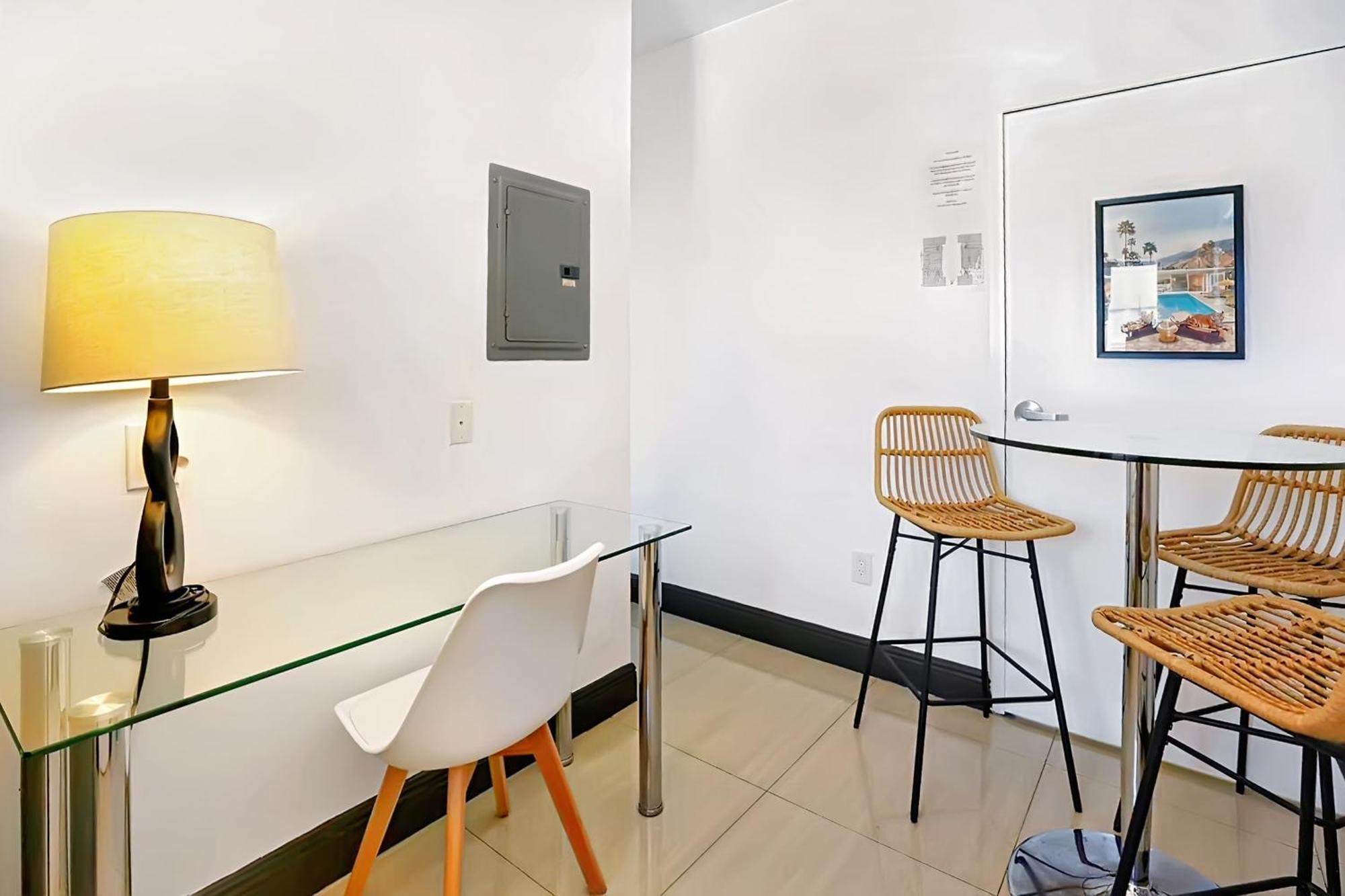 Miami Beach Apartment With Private Patio Free Parking Family Friendly No Pet Fee Exterior foto